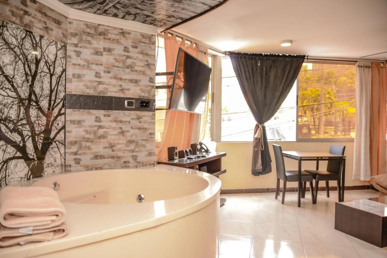 Calle 10 Suites 메딜린 외부 사진